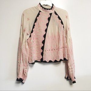 I search this blouse free people 🙏🙏🙏🙏 in site L XL !